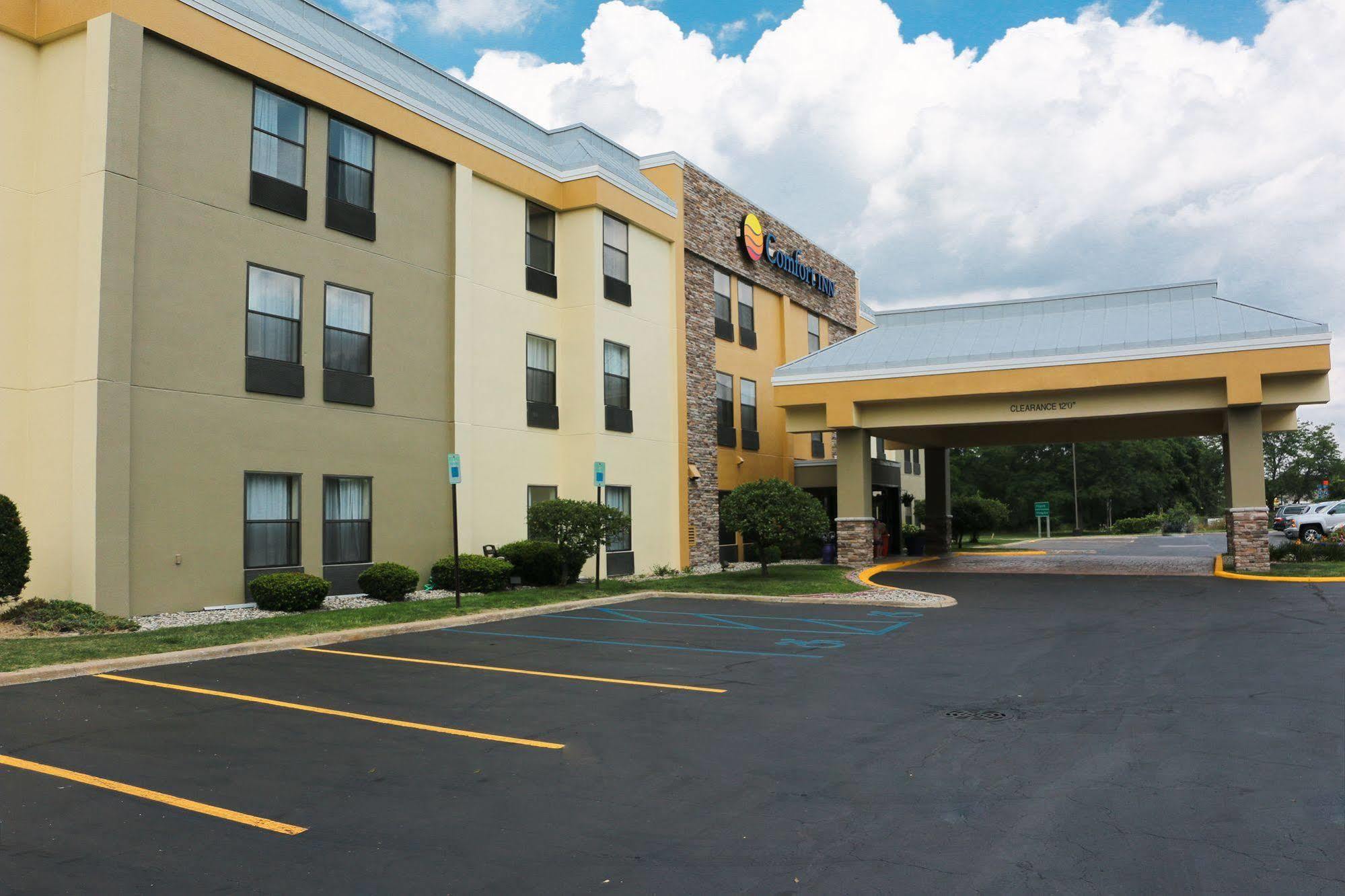 Comfort Inn Wings Stadium Kalamazoo Exterior photo